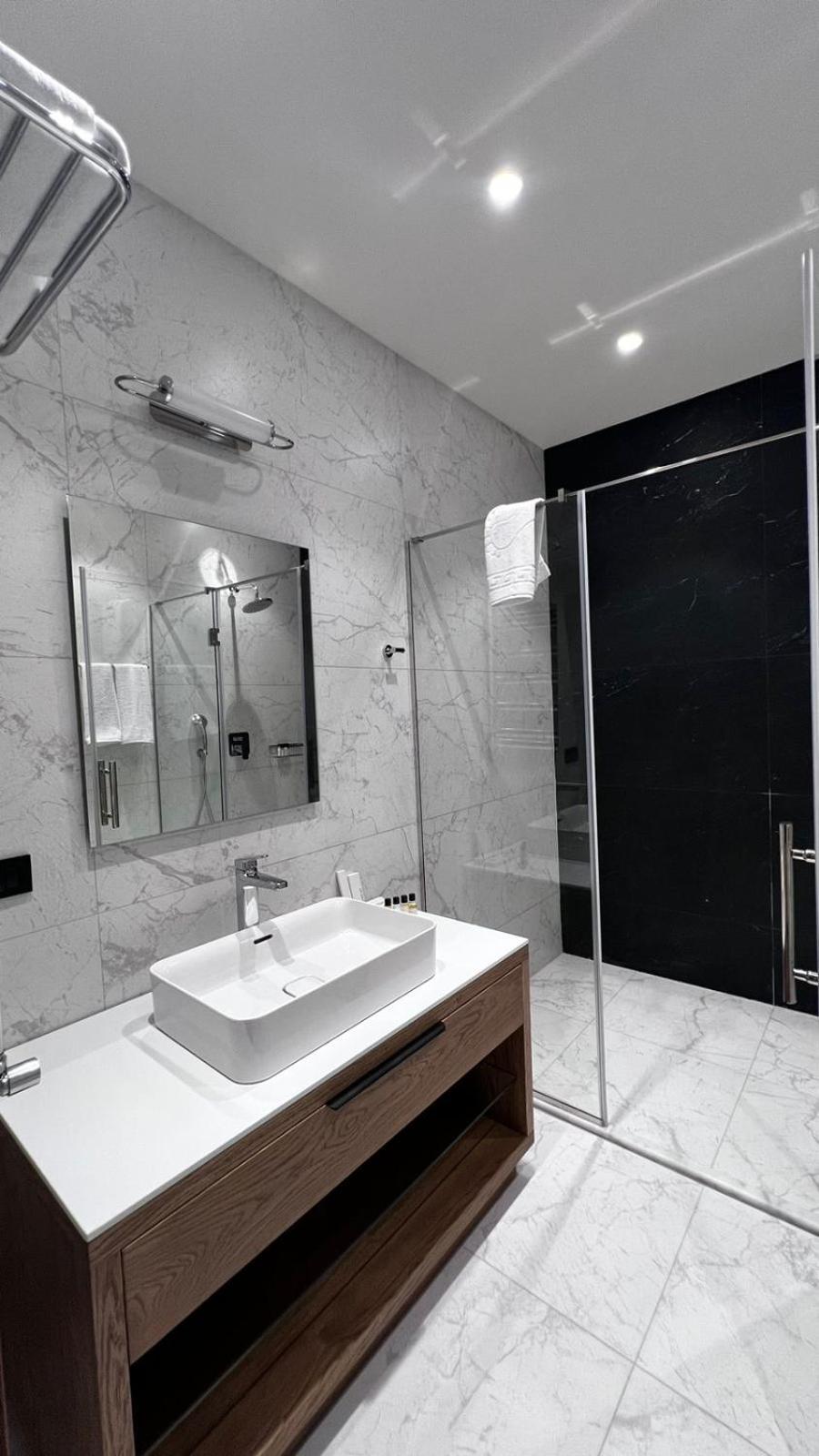 Апартаменты Sea Breeze White